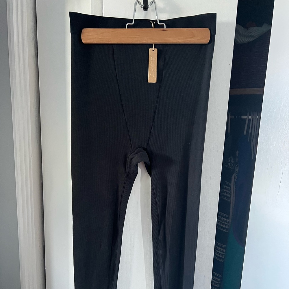 COPY - Skims NWT cotton rib leggings - Picture 3 of 4
